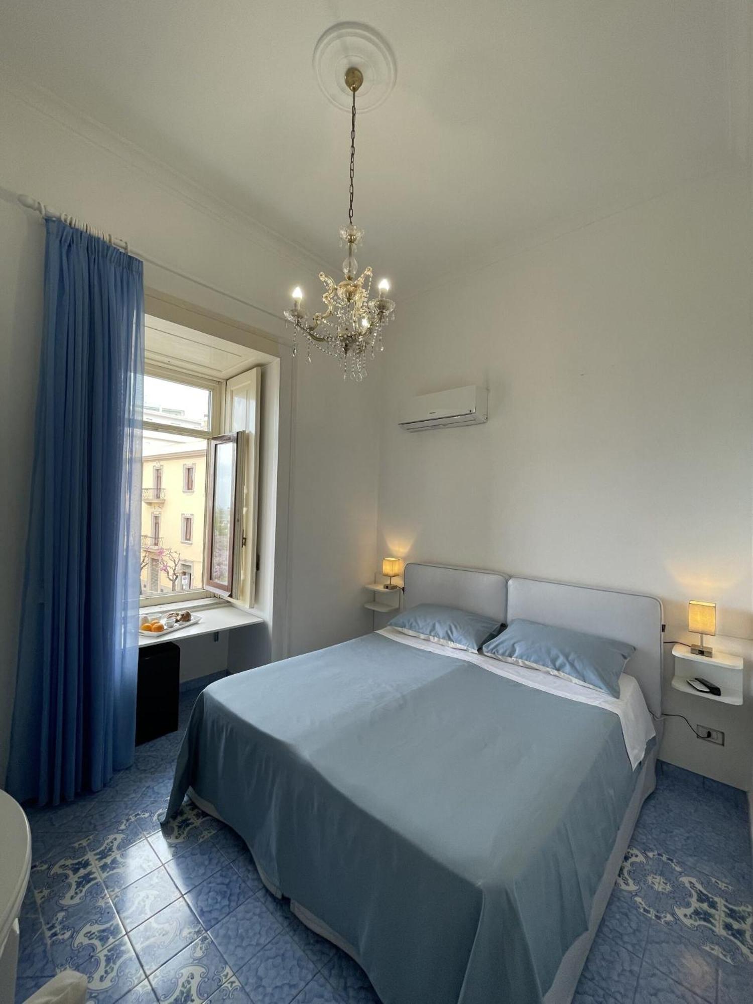 Bed and Breakfast Ambasciata Sorrento Relais Екстер'єр фото