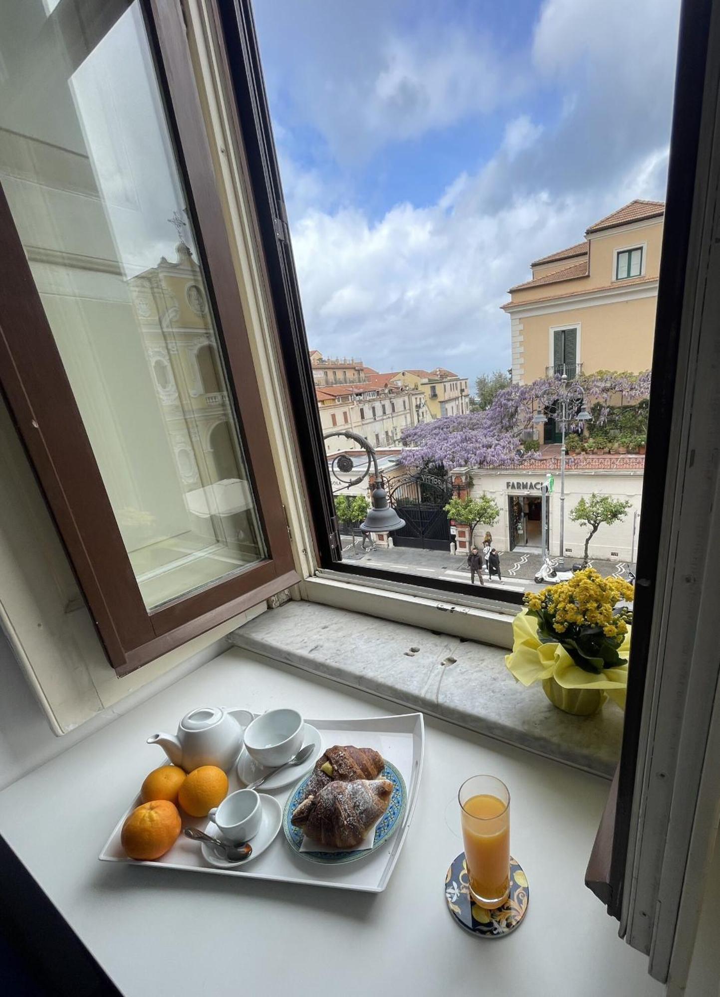 Bed and Breakfast Ambasciata Sorrento Relais Екстер'єр фото