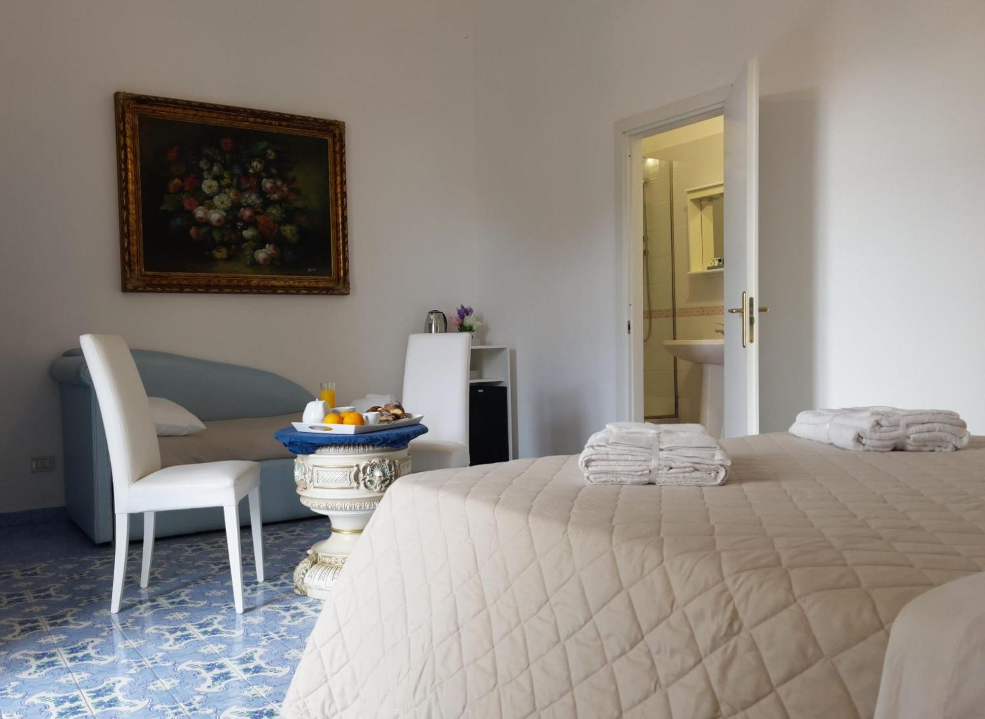 Bed and Breakfast Ambasciata Sorrento Relais Екстер'єр фото