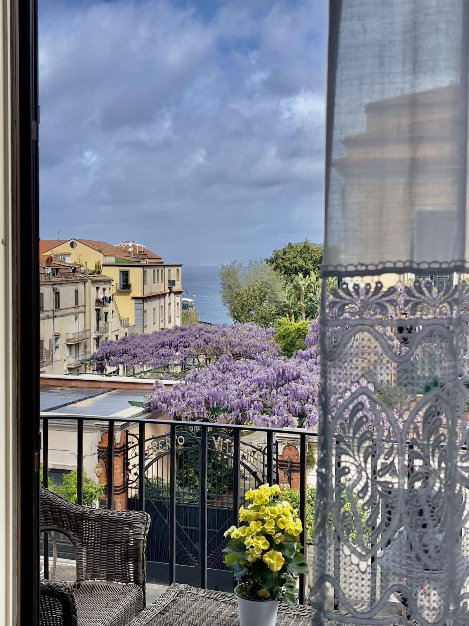 Bed and Breakfast Ambasciata Sorrento Relais Екстер'єр фото